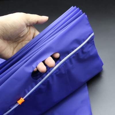 CPE磨砂手提男装包装袋